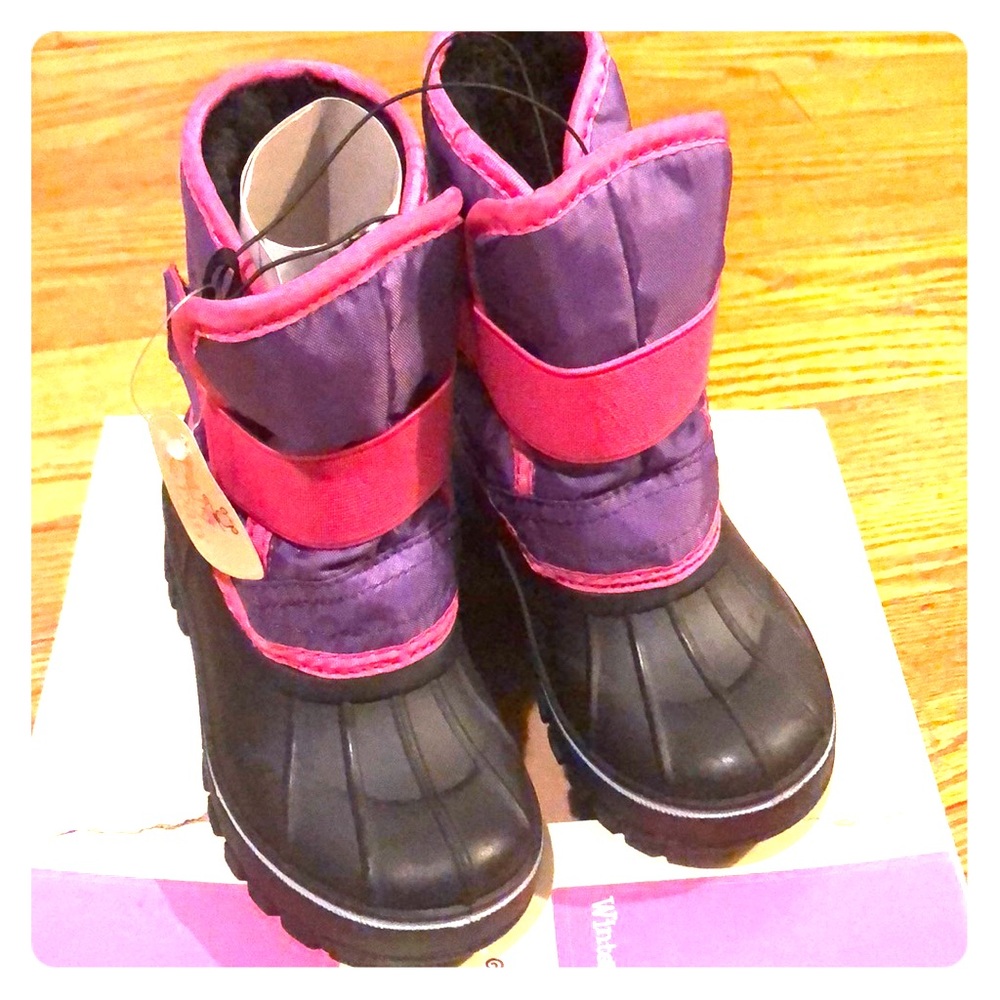 Kid winter boots